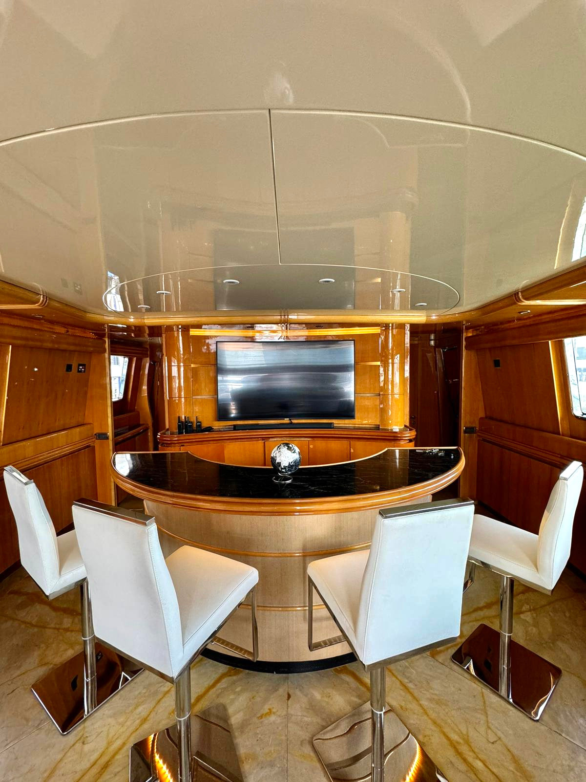 110ft Maiora Experience