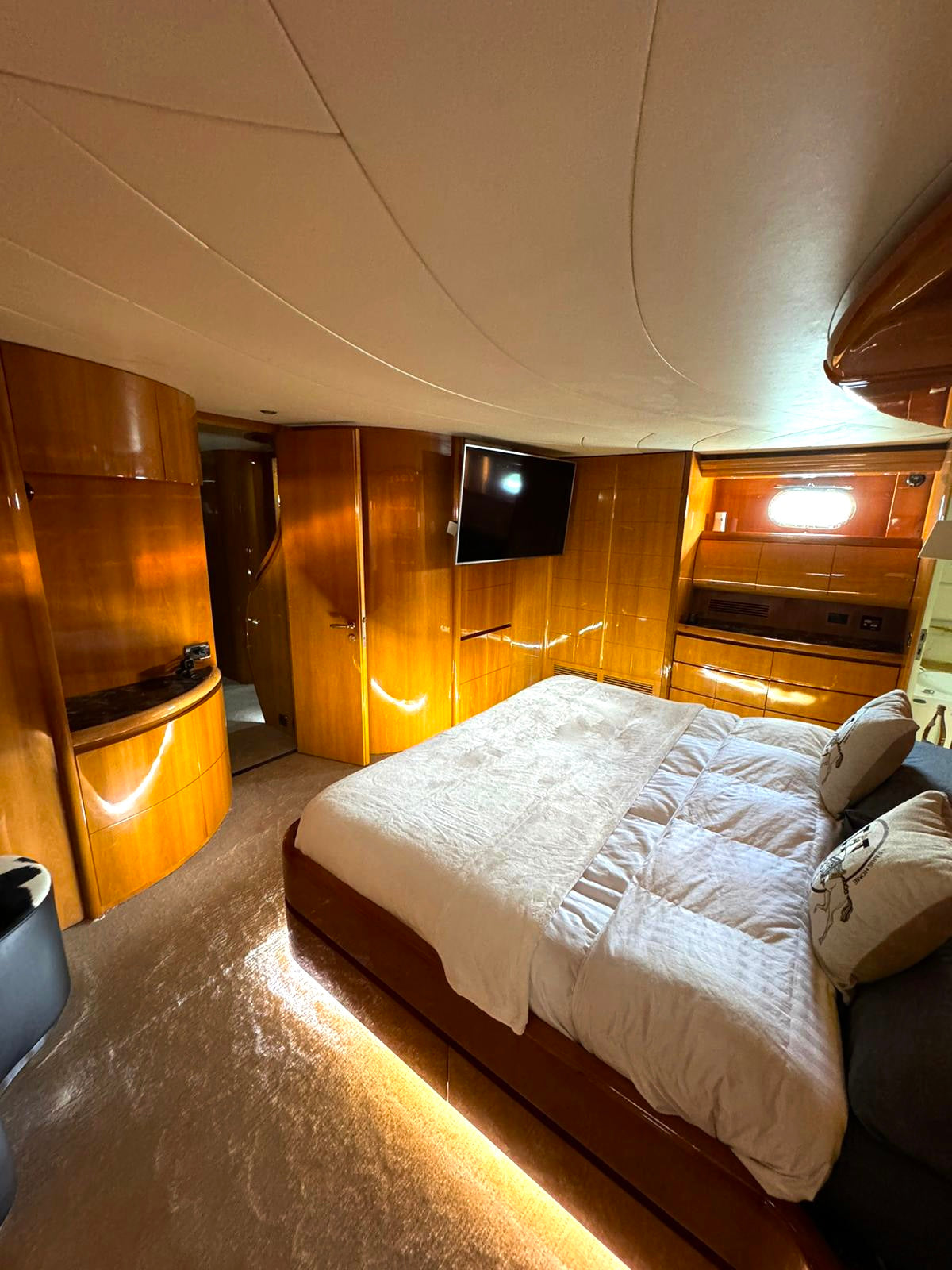 110ft Maiora Experience