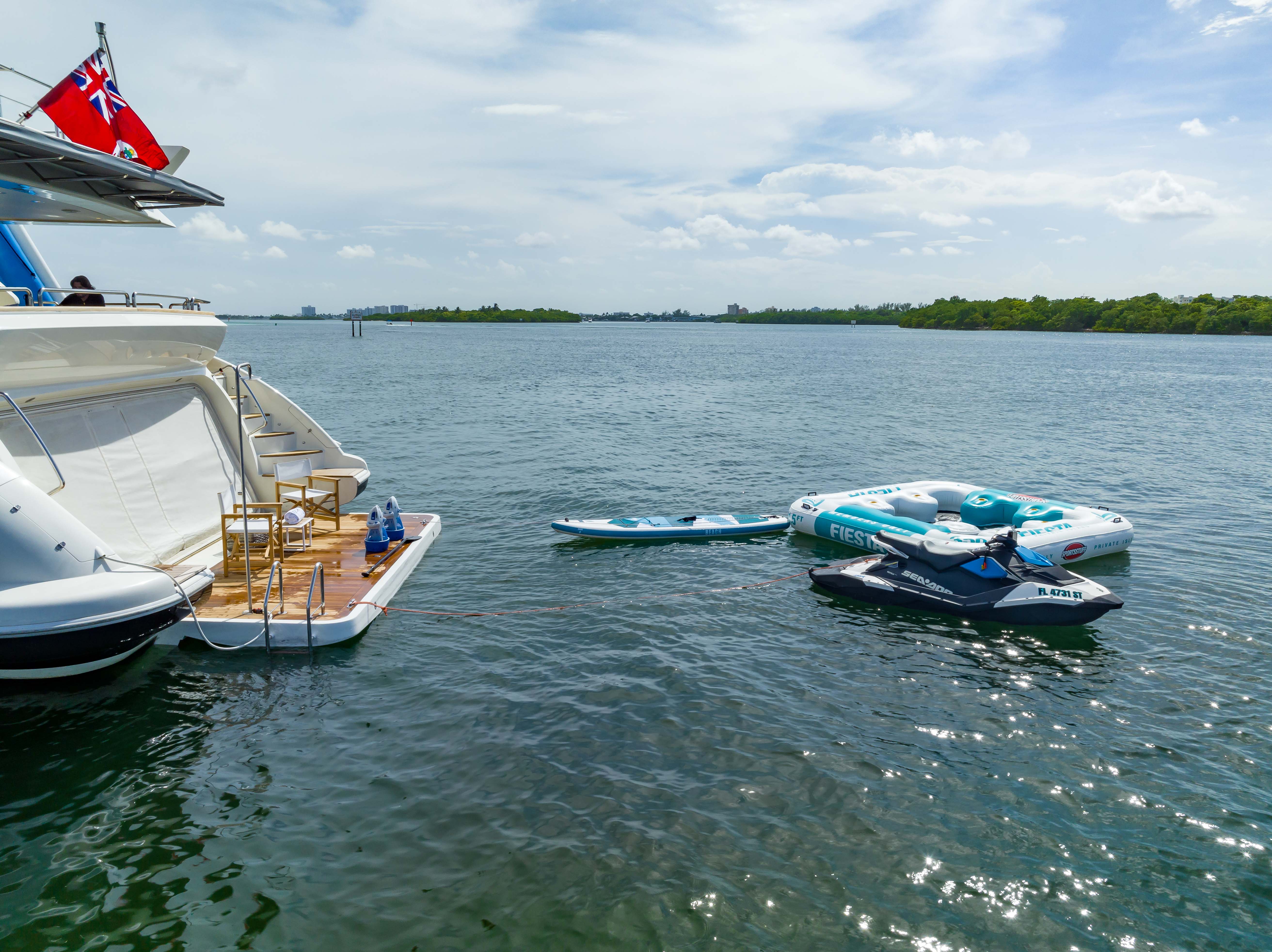 116ft Azimut Experience