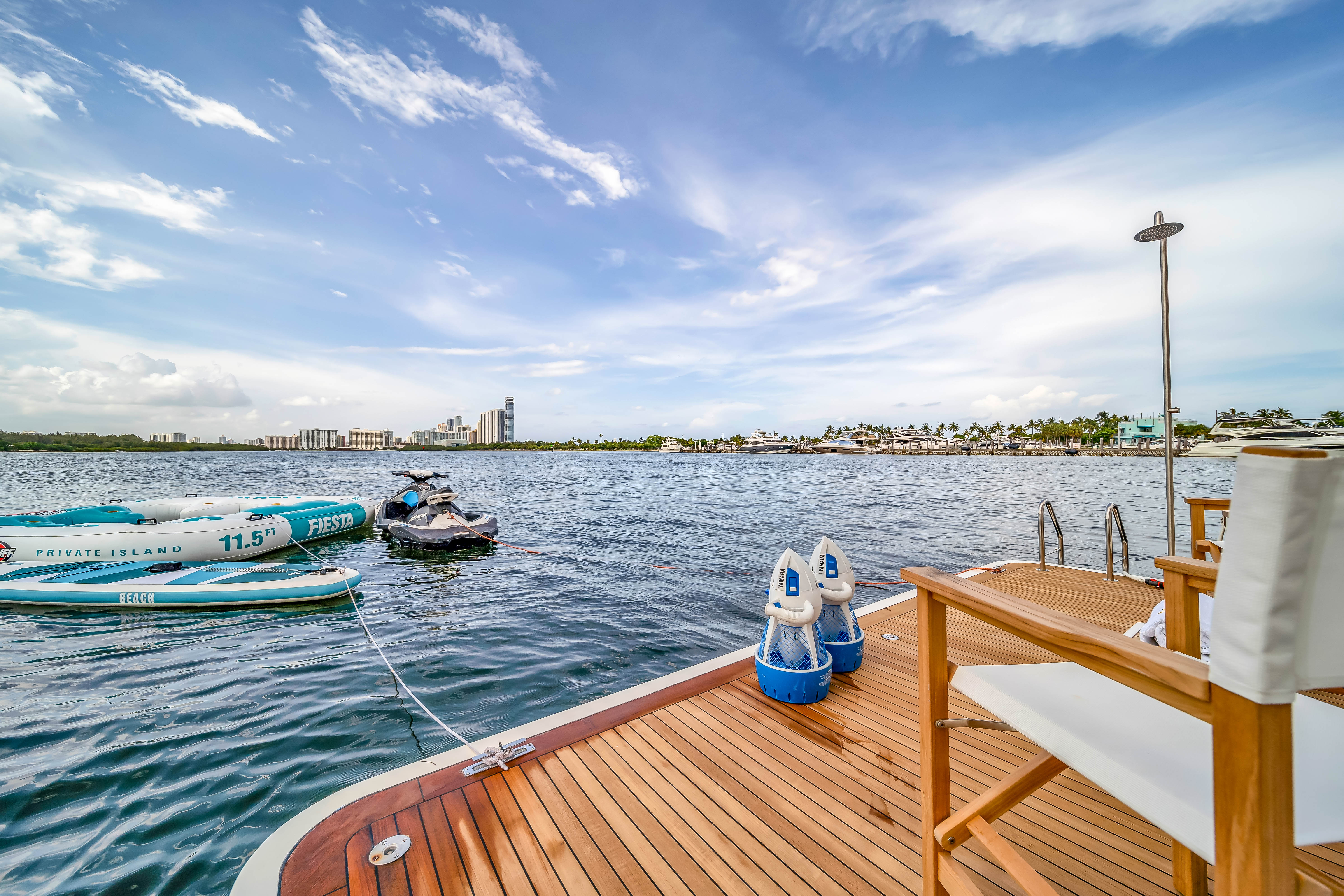 116ft Azimut Experience
