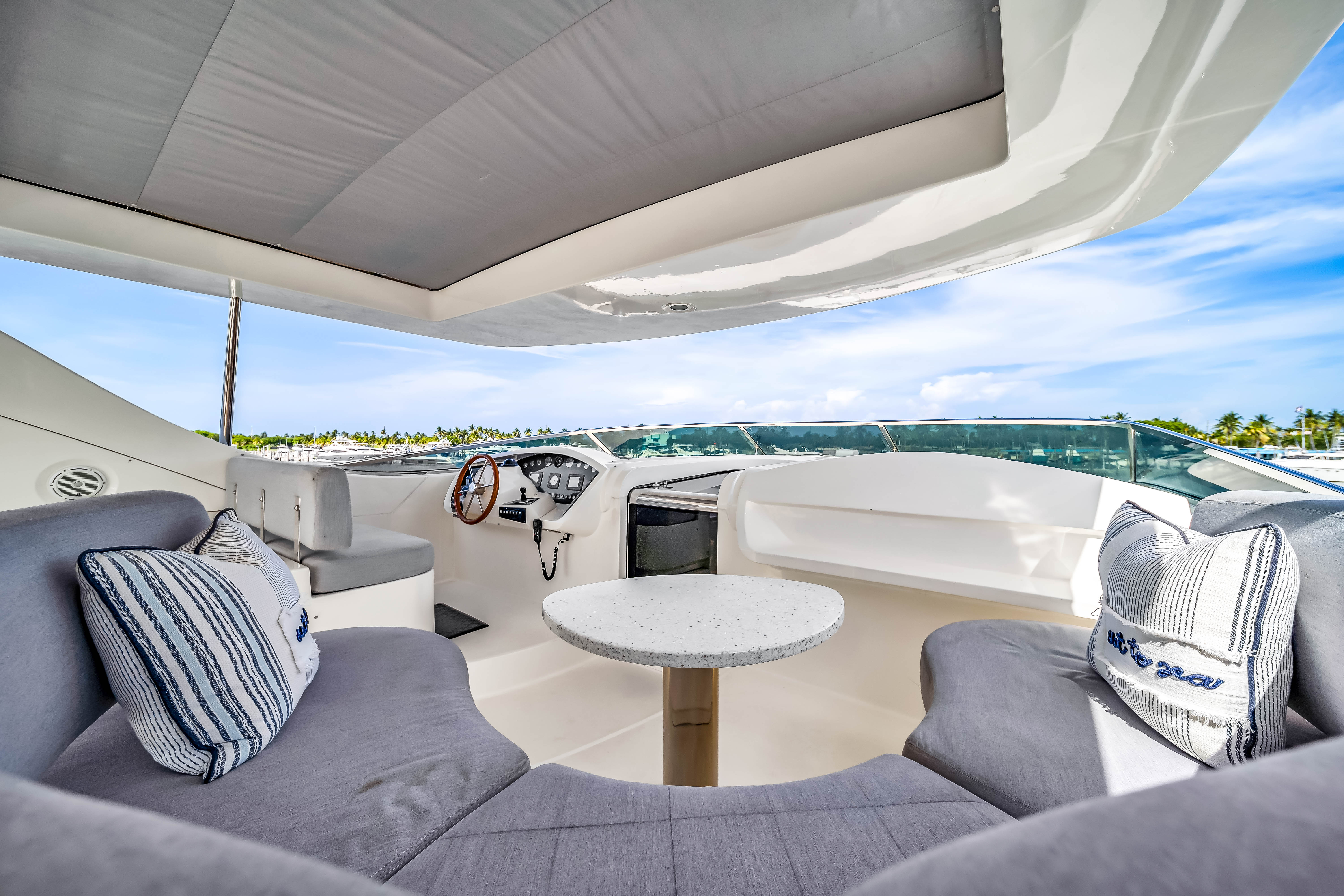 116ft Azimut Experience