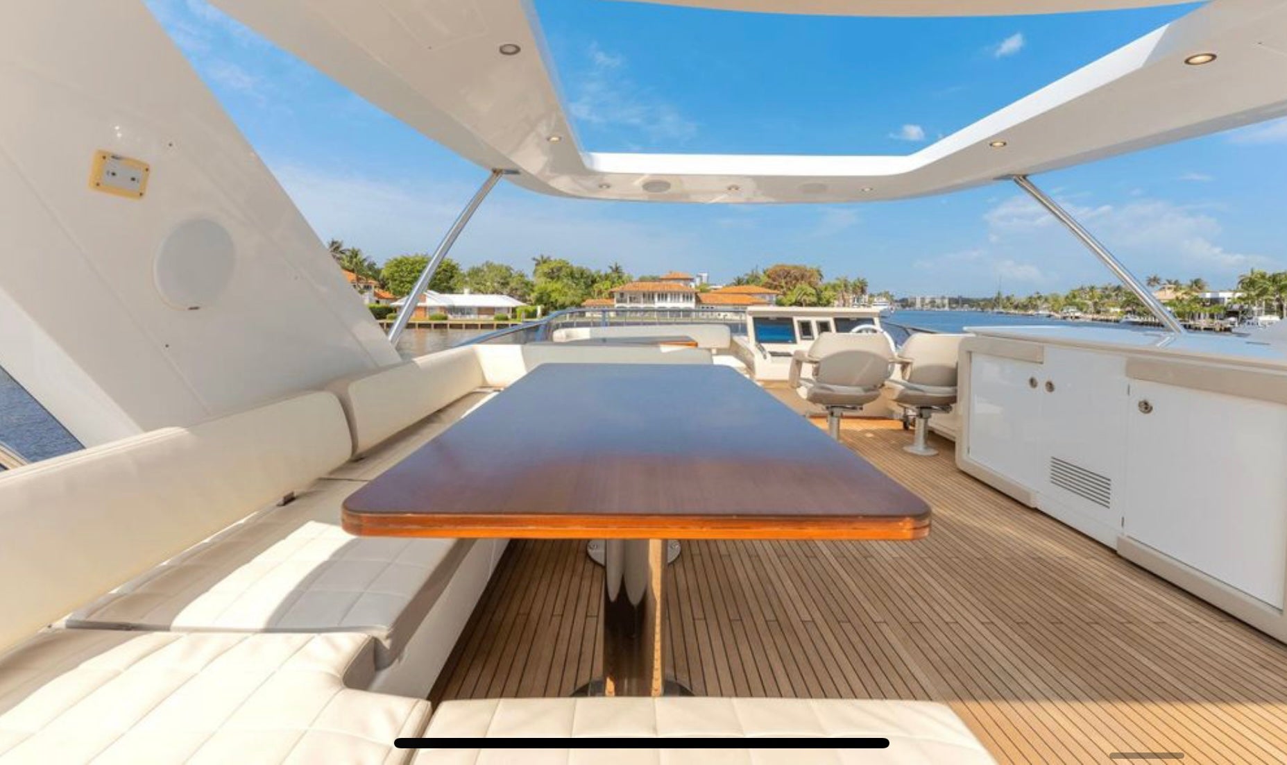 75ft Azimut Experience