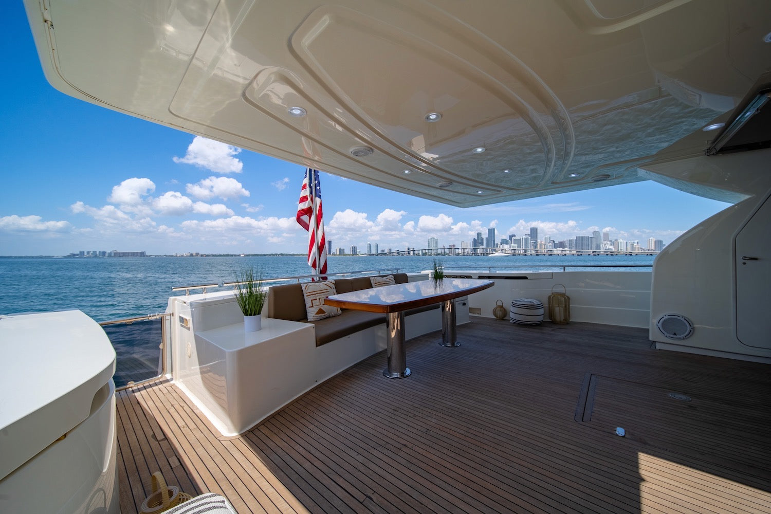 85ft Ferretti Experience