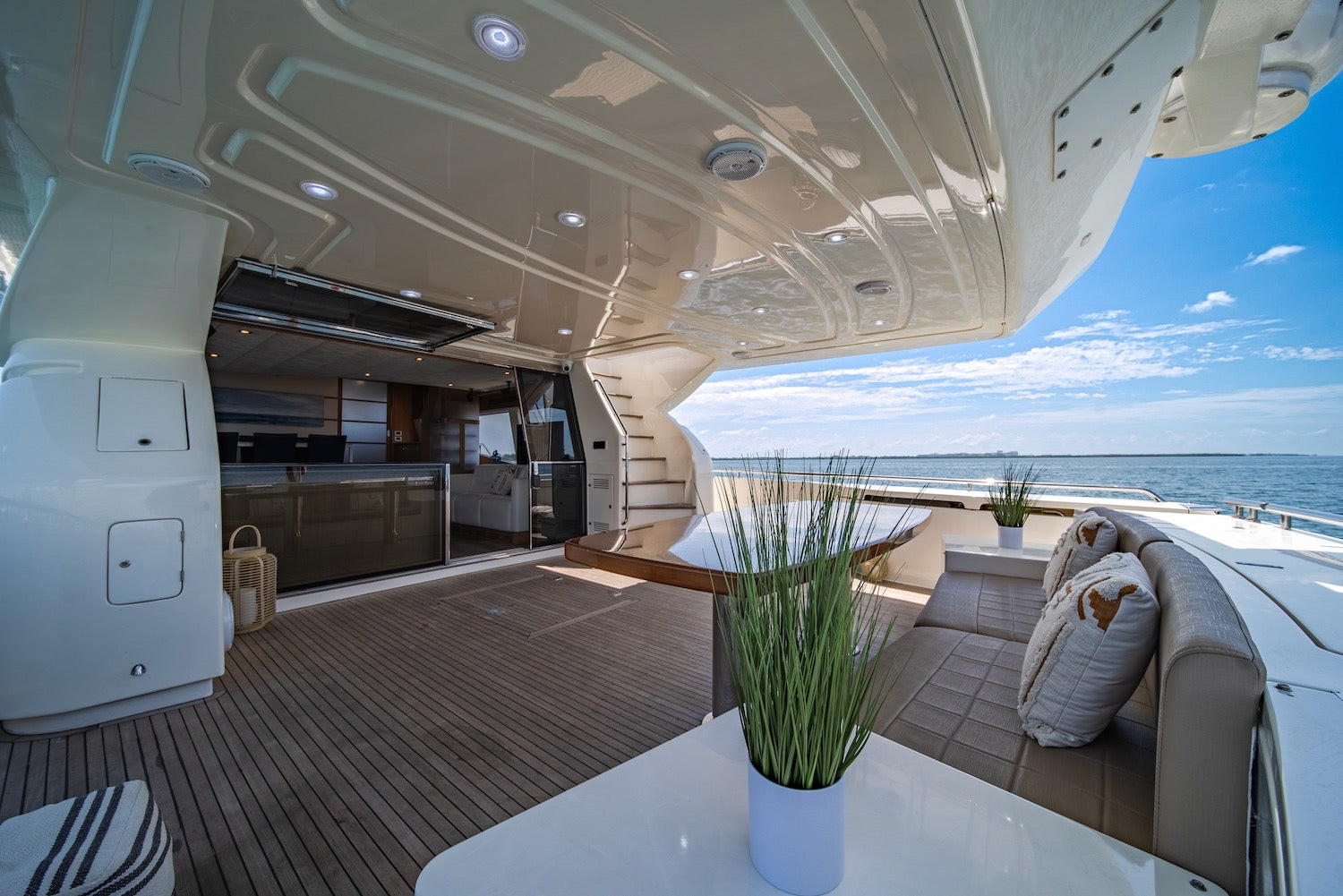 85ft Ferretti Experience