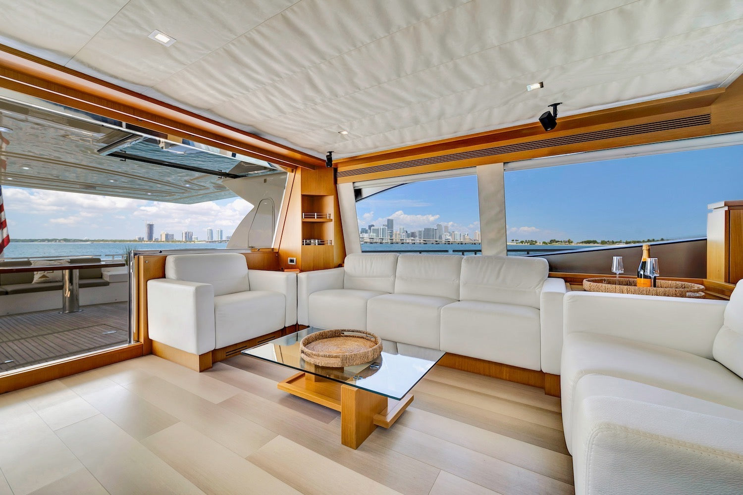 85ft Ferretti Experience